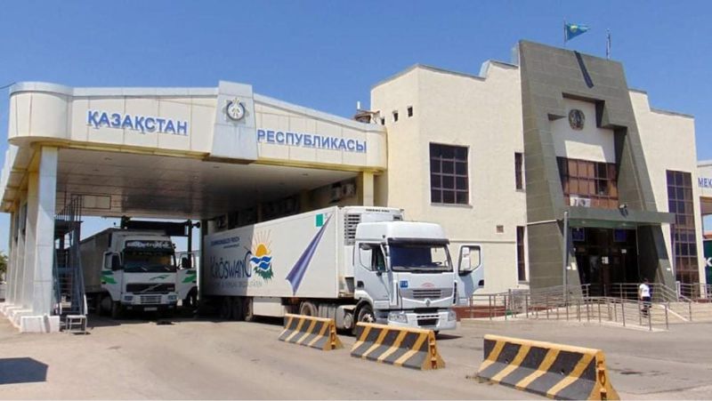 Китай превращает Кыргызстан в свой транспортный узел