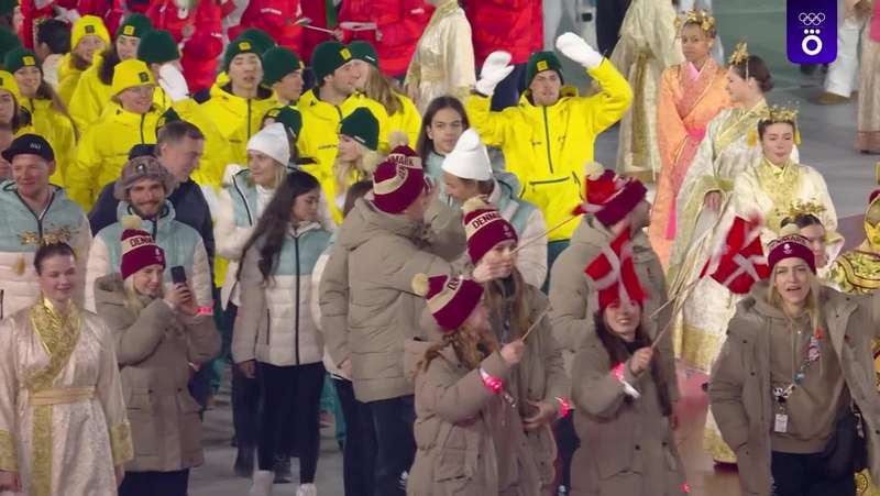 Олимпиада -26: российские олимпийцы приняли участие в закрытии Игр